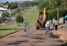 Governo de Mundo Novo lança 150 toneladas de CBUQ na Operação Tapa-Buraco