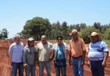 Antes de encontrar governador, prefeito Valdomiro acompanha trabalhos no Cascalho