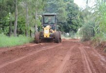 Infraestrutura de Mundo Novo trabalha nas estradas rurais: Angico, Tiradentes e Porto Santo