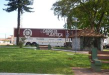 Serviços da Carreta da Justiça seguem até sexta-feira na praça da igreja Matriz