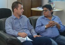 Prefeito e secretários fazem visita de cortesia a inspetor-chefe da Receita Federal