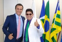 Prefeito Valdomiro Sobrinho comemora mais uma grande conquista para o município. A Avenida Brasília, no bairro Berneck, ganhará asfalto em mais de 5 mil m² da sua extensão