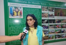 Prefeito Valdomiro conhece painéis dos últimos 16 anos no Museu Tapuy Porã