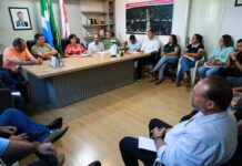 Prefeita Rosária Luca Andrade Avalia os 100 Dias de Governo em Reunião com Secretários