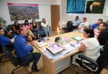Governo de Mundo Novo discute desenvolvimento com SEBRAE em reunião estratégica