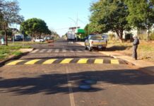 Governo de Mundo Novo atende moradores e instala redutores de velocidade na Vila Nova