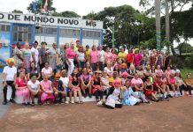 A alegria de brincar não tem idade: idosos participam do Dia do Cabelo Maluco